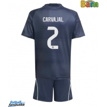 Real Madrid Daniel Carvajal #2 Bortedraktsett Barn 2025-26 Kortermet (+ Korte bukser)